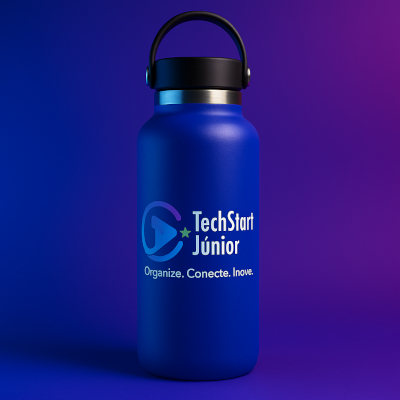 Brindes da TechStart Júnior que acompanham os eventos e ativações do projeto.